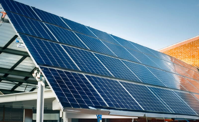 instalar una placa solar sin certificado